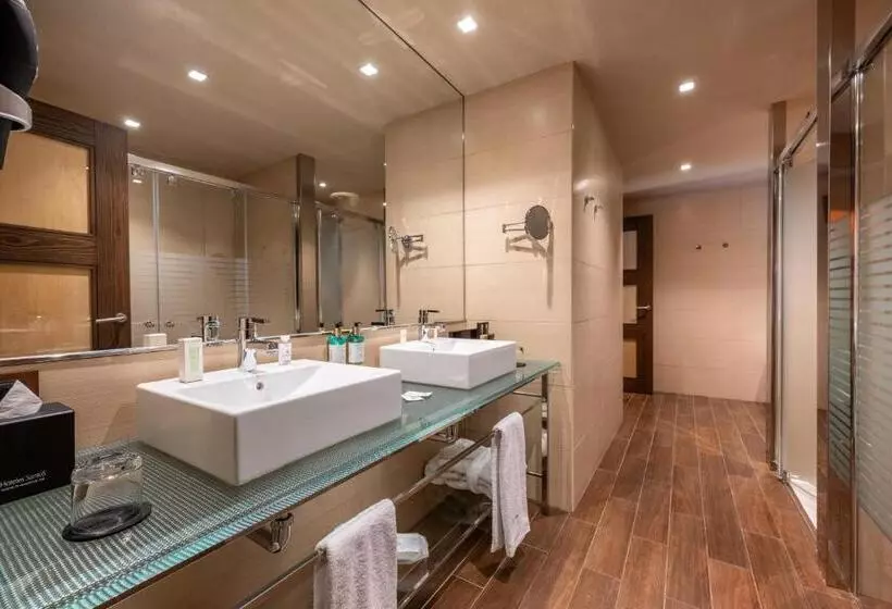 Отель Val De Neu G.l