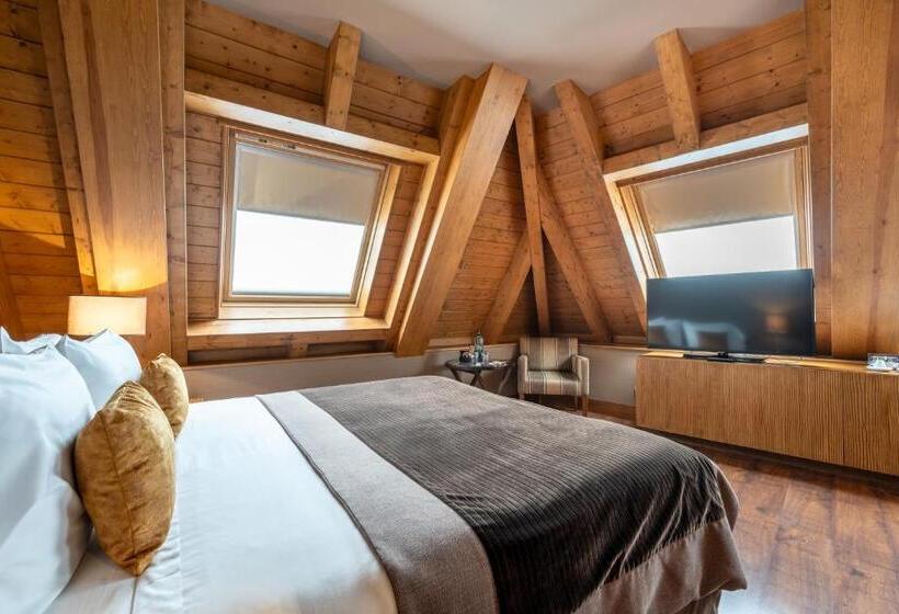 هتل Val De Neu G.l