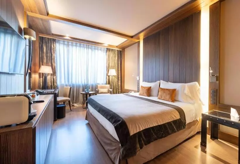 Отель Val De Neu G.l