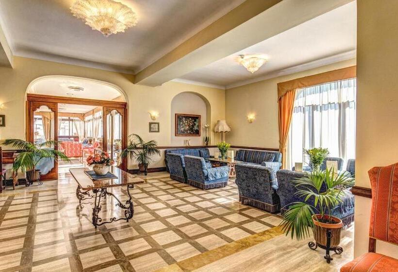 ホテル Villa Romita