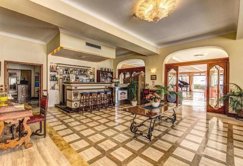 ホテル Villa Romita