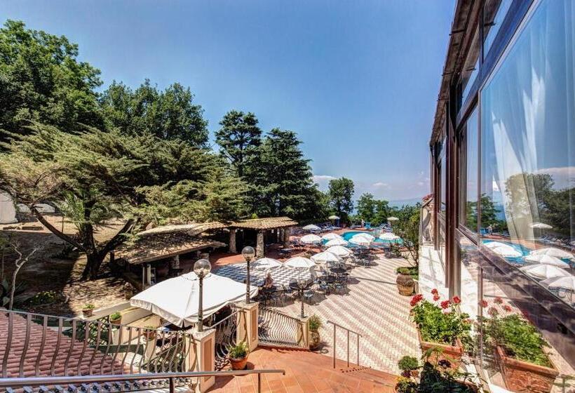 ホテル Villa Romita