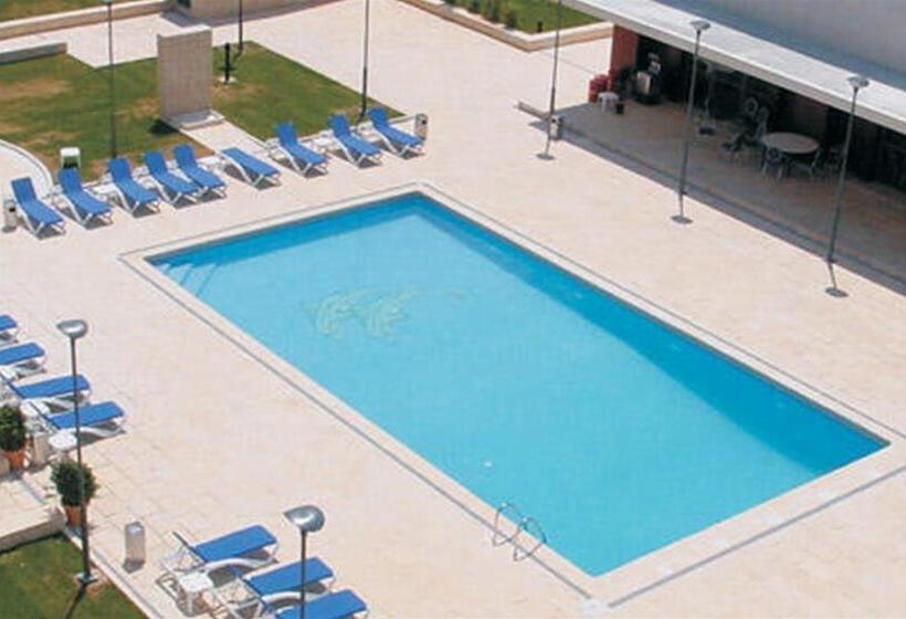 هتل Vip Executive Santa Iria