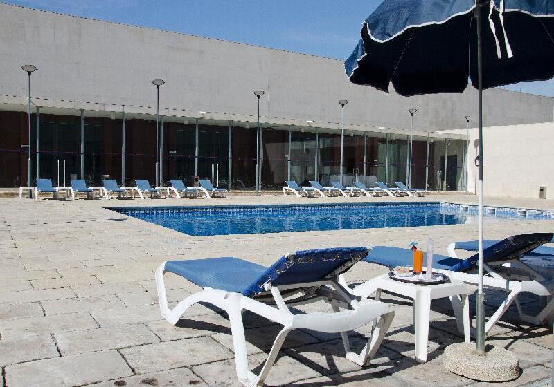 هتل Vip Executive Santa Iria