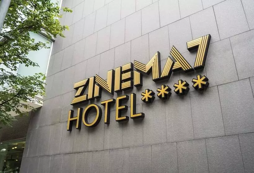 Отель Zinema7