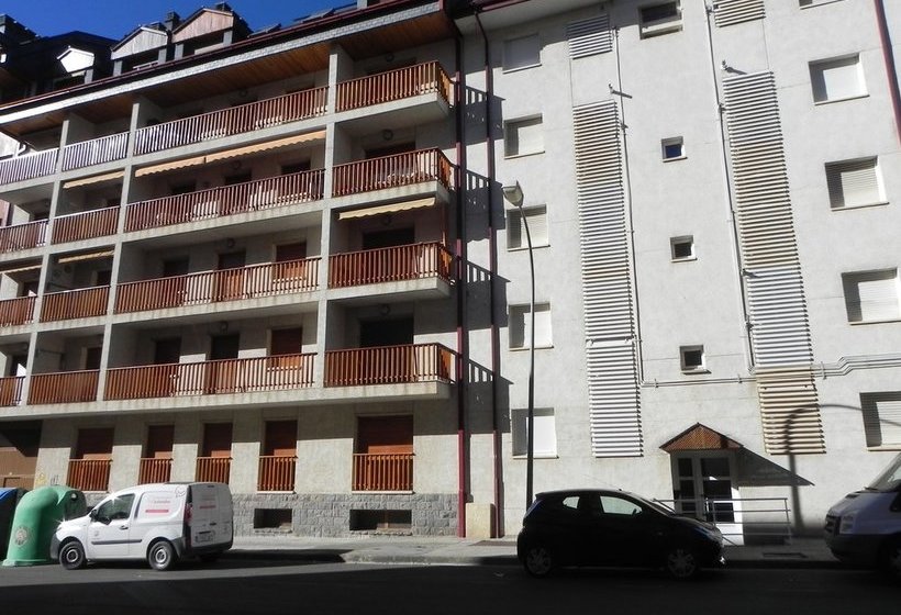 Apartamentos Jaca 3000
