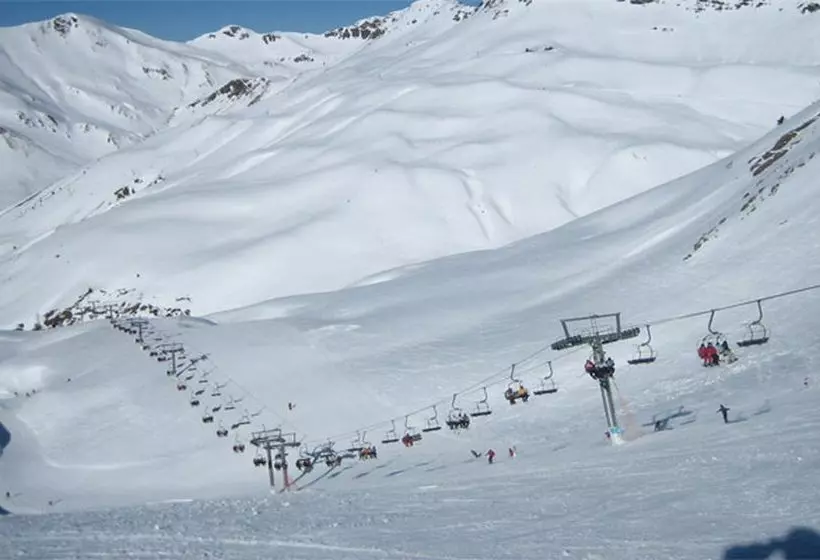 Apartamentos Jaca 3000