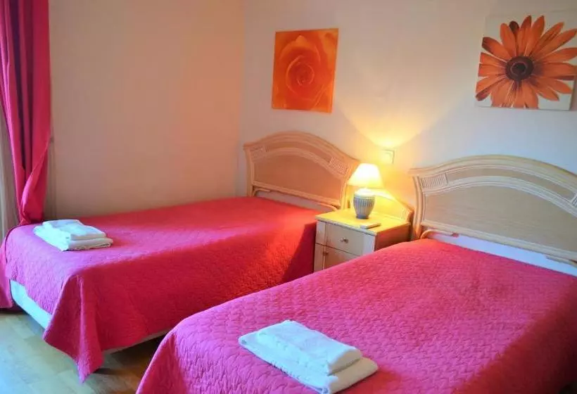 Los Arcos By Garvetur