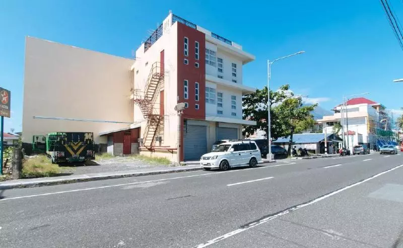 Retkeilymaja Reddoorz @ Golite Washington