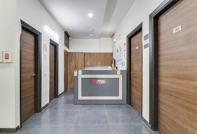 בית מלון כפרי Collection O 79127 Collection O Green Plaza