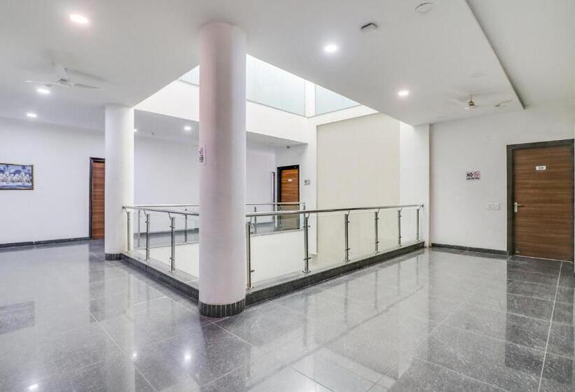 בית מלון כפרי Collection O 79127 Collection O Green Plaza