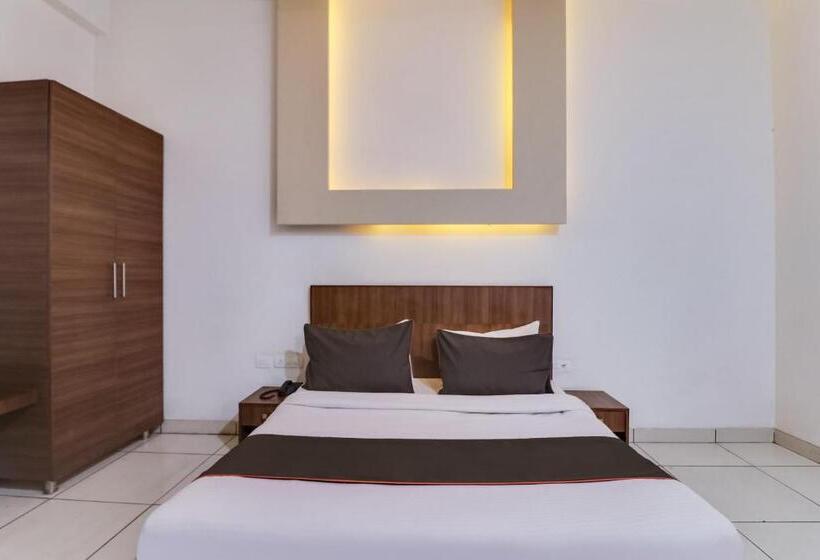 בית מלון כפרי Collection O 79127 Collection O Green Plaza