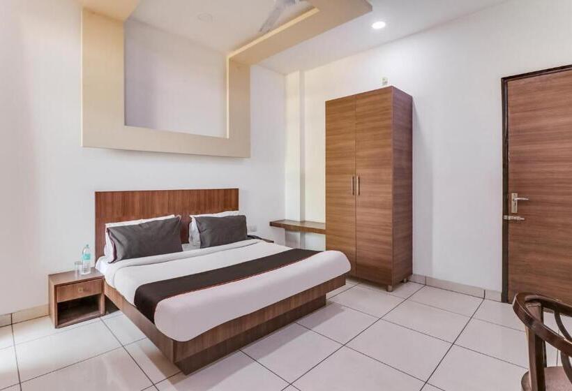 בית מלון כפרי Collection O 79127 Collection O Green Plaza