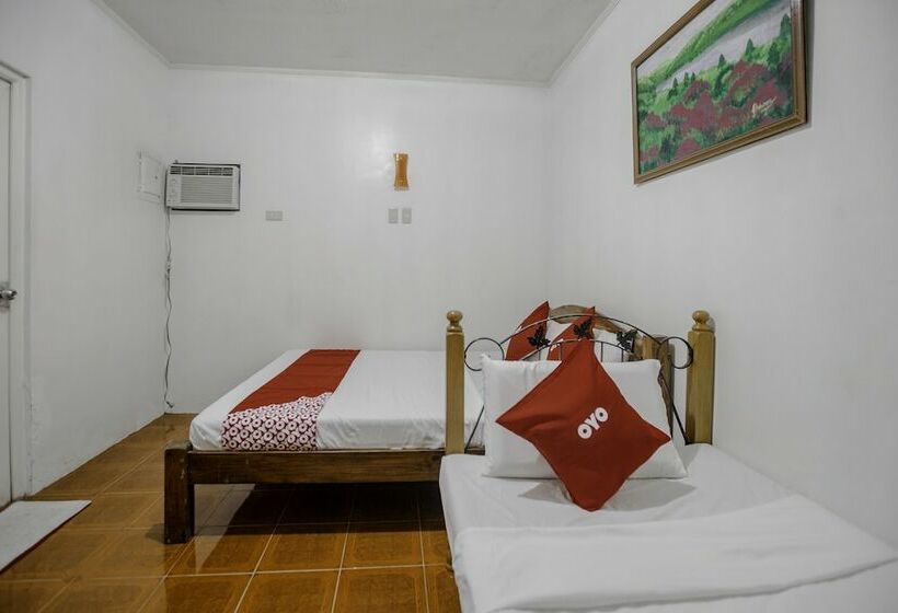 Отель Oyo 741 Sierra Travellers Inn