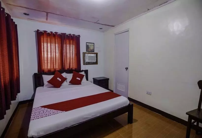 هتل Oyo 741 Sierra Travellers Inn