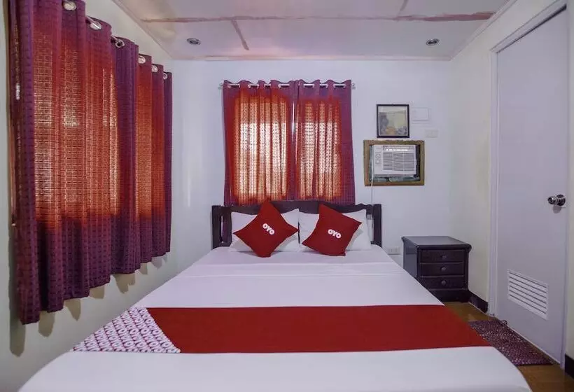 هتل Oyo 741 Sierra Travellers Inn