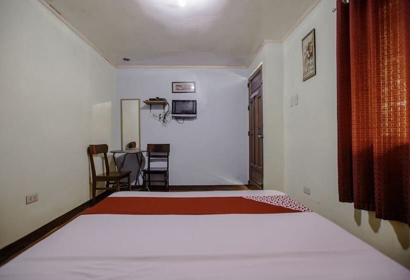 Отель Oyo 741 Sierra Travellers Inn