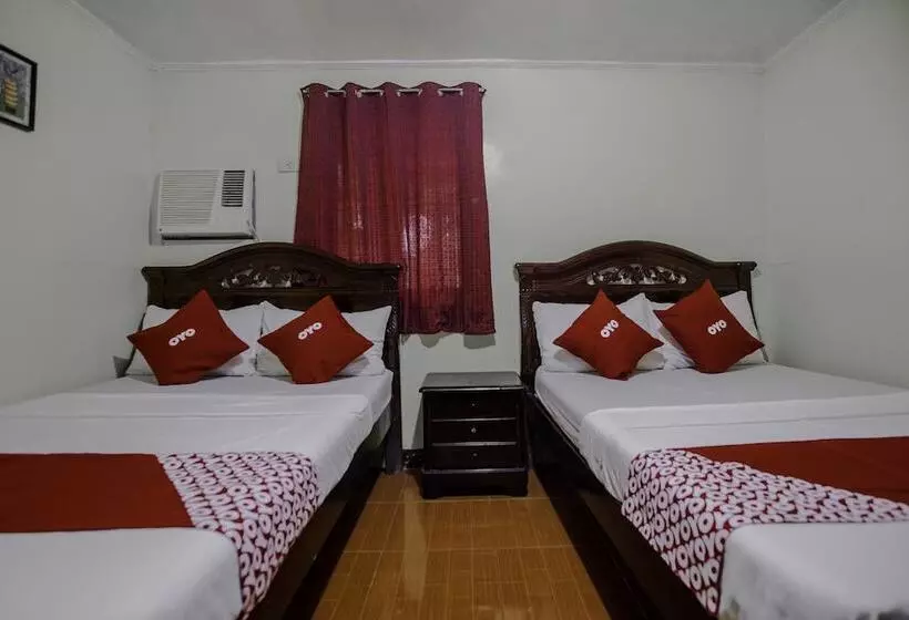هتل Oyo 741 Sierra Travellers Inn