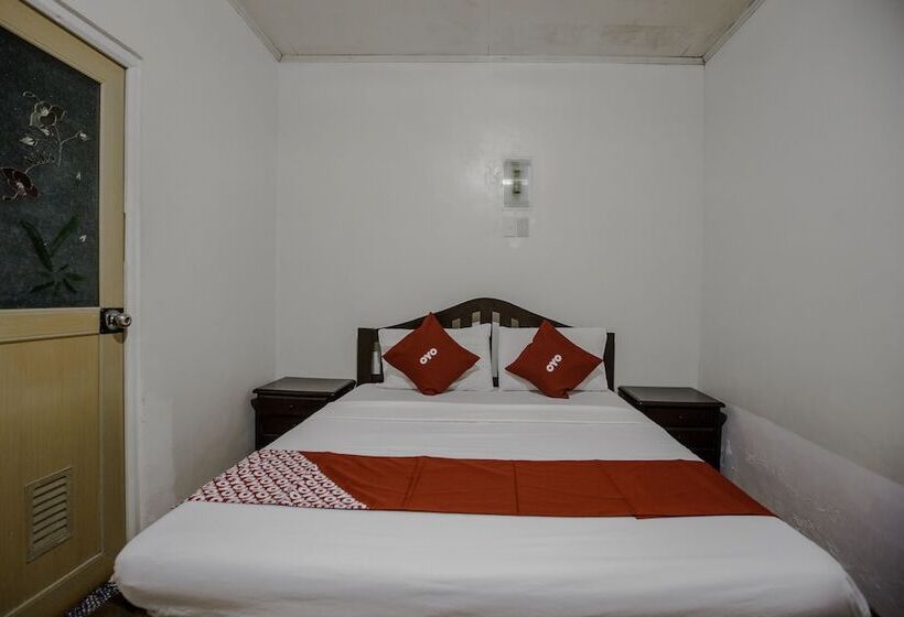 Отель Oyo 741 Sierra Travellers Inn