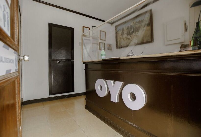Отель Oyo 741 Sierra Travellers Inn