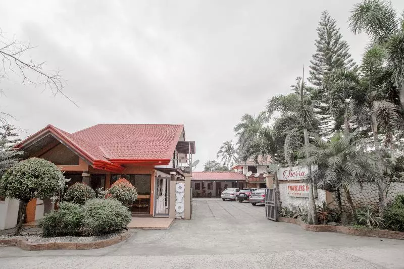 هتل Oyo 741 Sierra Travellers Inn