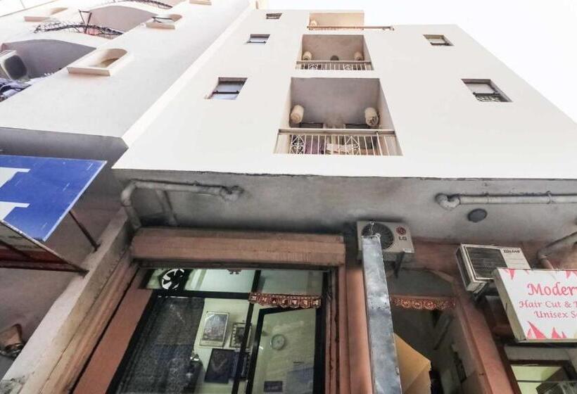 酒店 Oyo 77845 New Upkar