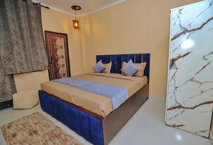 Otel Oyo 78628 Townhouse 136 Sector 46 Vikas Marg