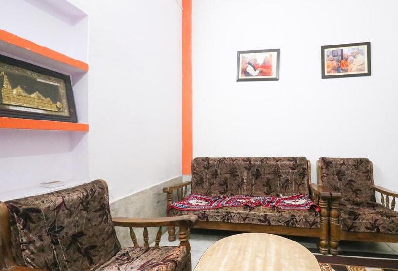 Szálloda Oyo 78636 Collection O  Ramana