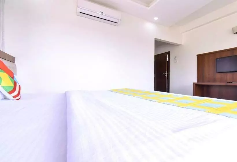 ペンション Oyo Home 77584  Sai Shubham