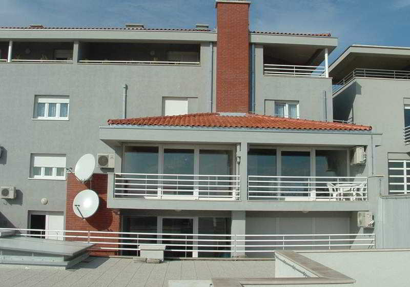 Apartmani M