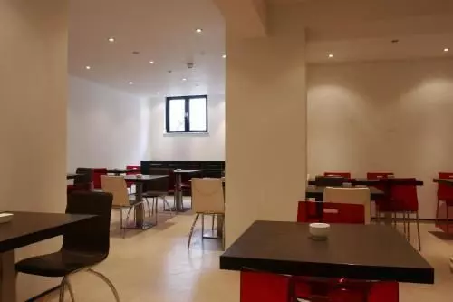 בית מלון כפרי Avni Kensington