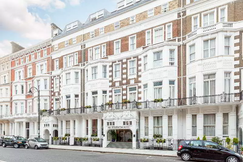 בית מלון כפרי Avni Kensington