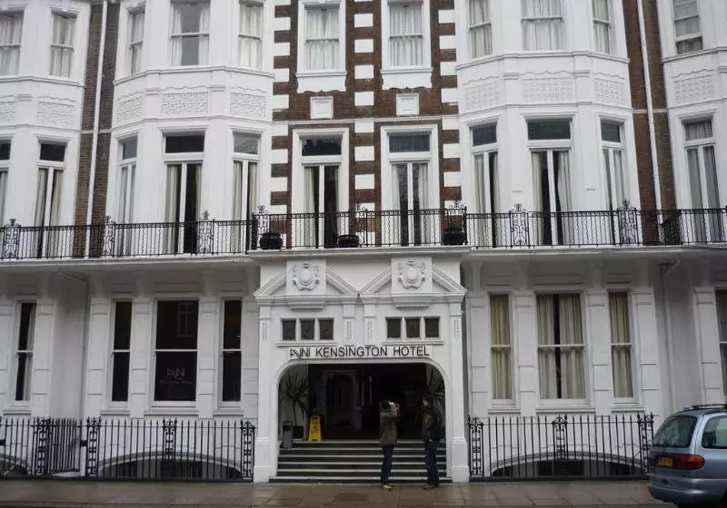 בית מלון כפרי Avni Kensington