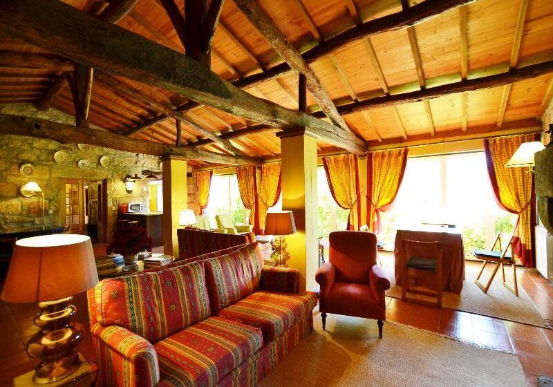 تختخواب و صبحانه Casa Da Lage