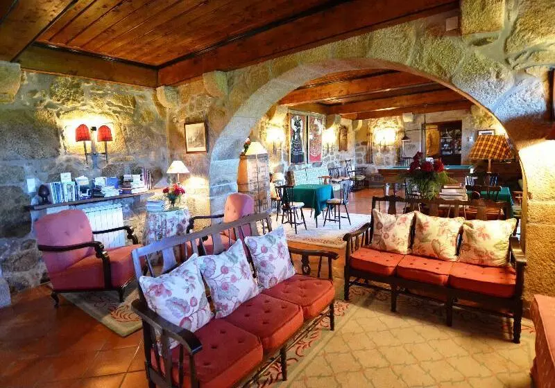 تختخواب و صبحانه Casa Da Lage