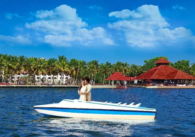 Estuary Island Resort