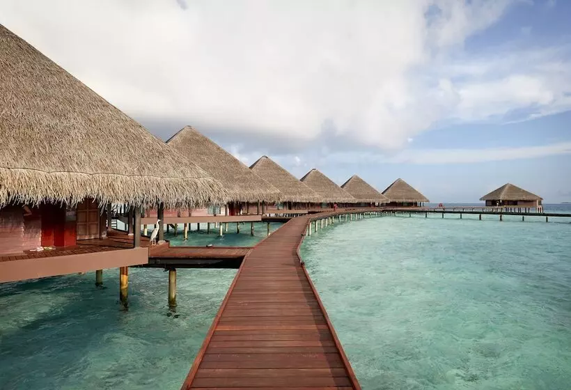 هتل Adaaran Club Rannalhi   All Inclusive   45 Minutes Away From Male By Speedboat