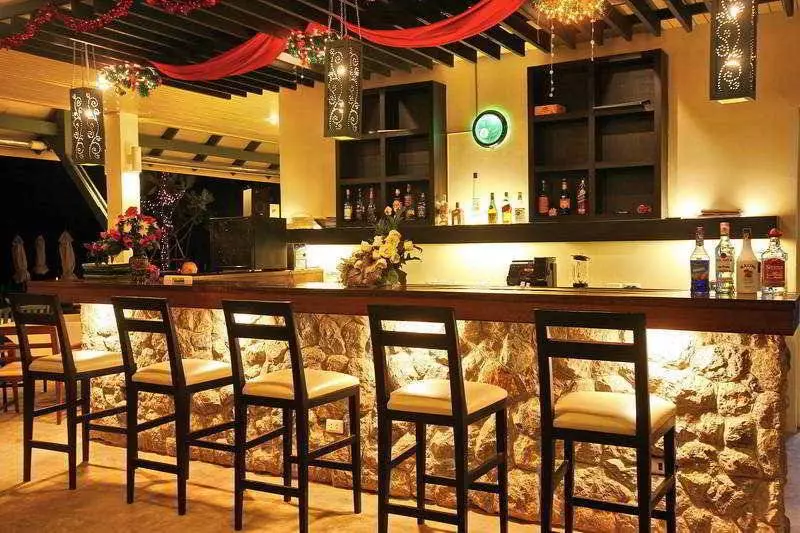 בית מלון כפרי Baan Khaolak Beach Resort