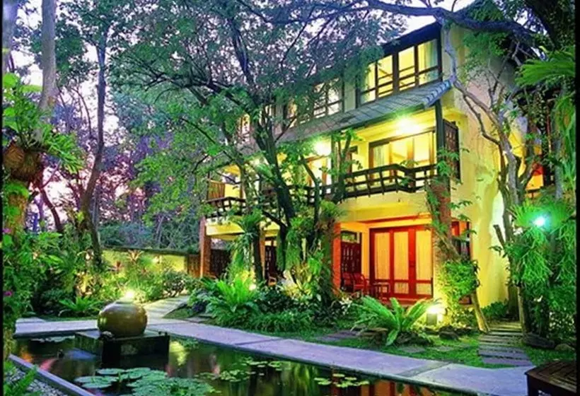 בית מלון כפרי Baan Talay Dao