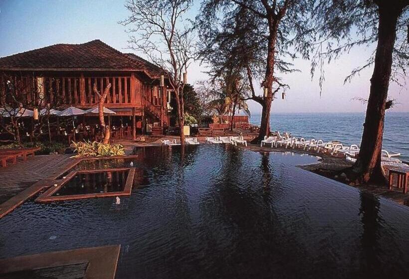 Hotel Baan Talay Dao