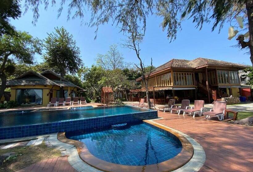 Hotel Baan Talay Dao