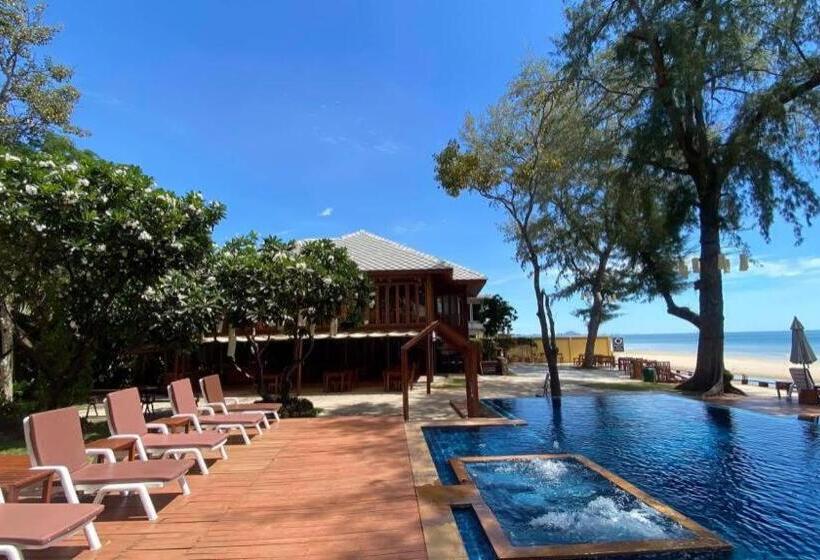 Hotel Baan Talay Dao