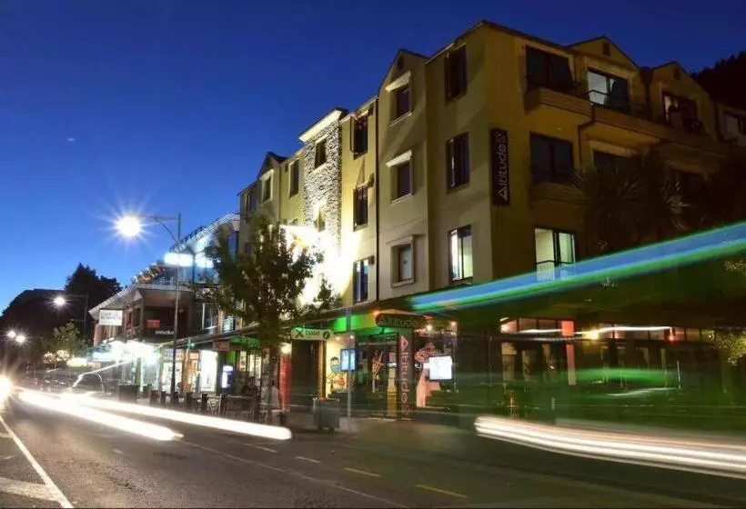 호텔 Base Backpackers Queenstown