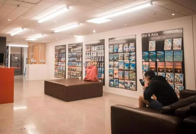 호텔 Base Backpackers Queenstown