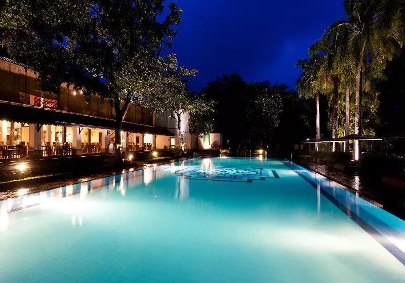 هتل Cinnamon Lodge Habarana