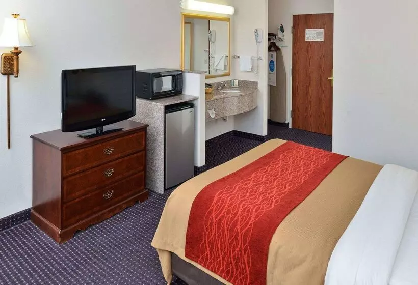 هتل Comfort Inn And Suites