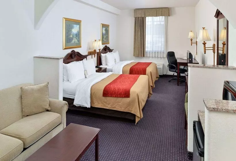 هتل Comfort Inn And Suites