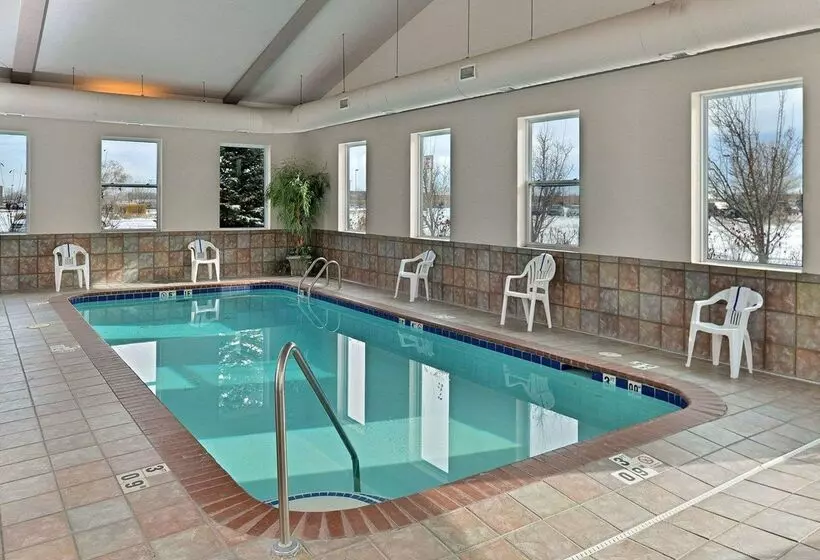 هتل Comfort Inn And Suites