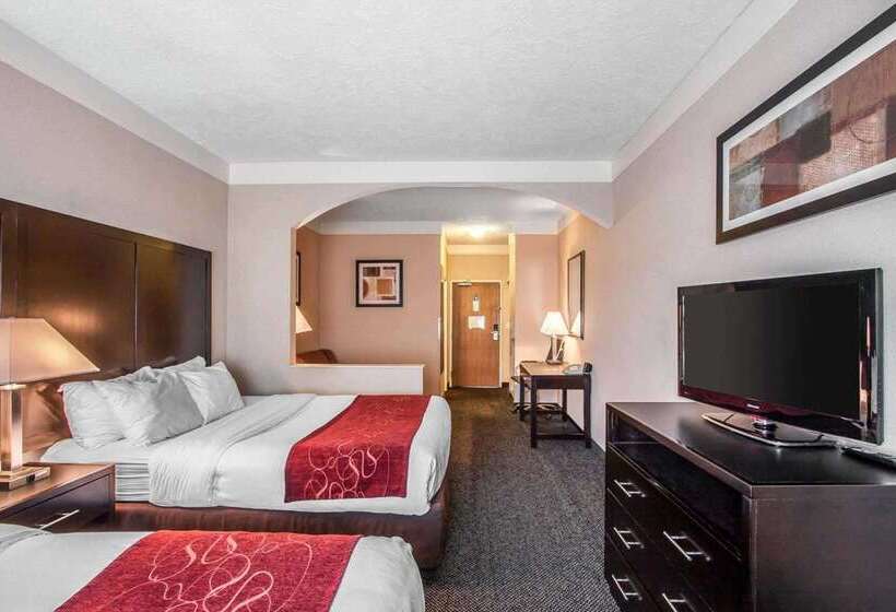 Отель Comfort Suites