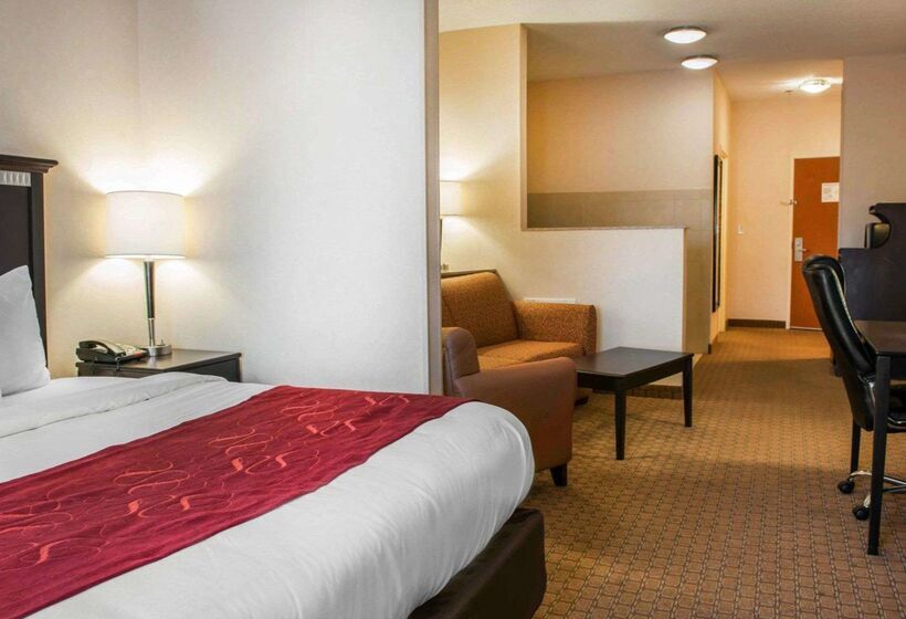 هتل Comfort Suites Southport